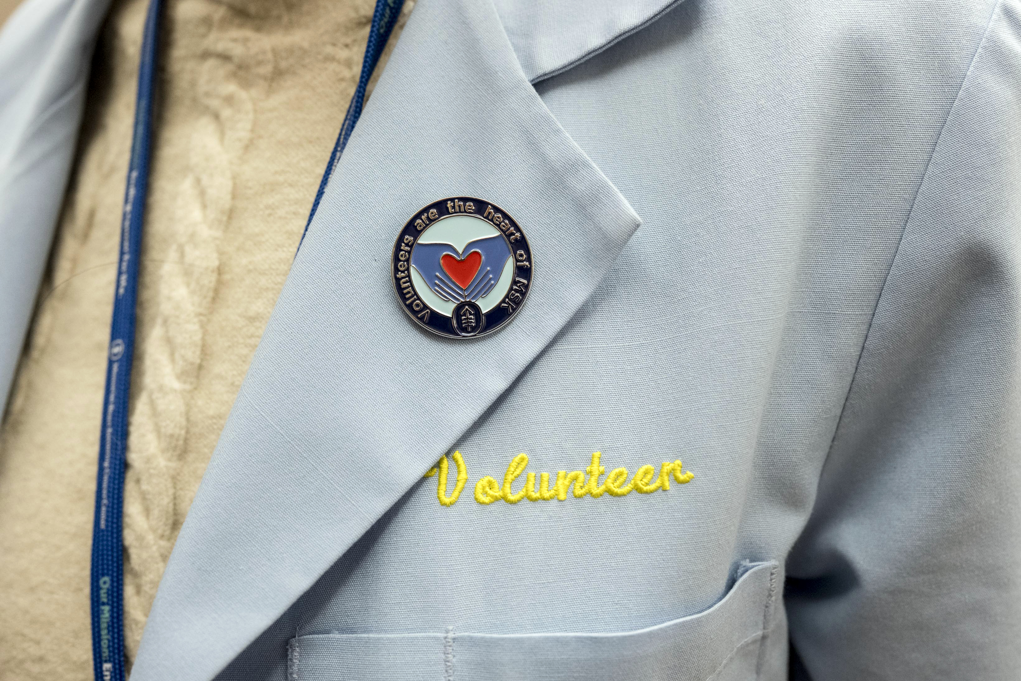 students-and-grads-volunteering-2